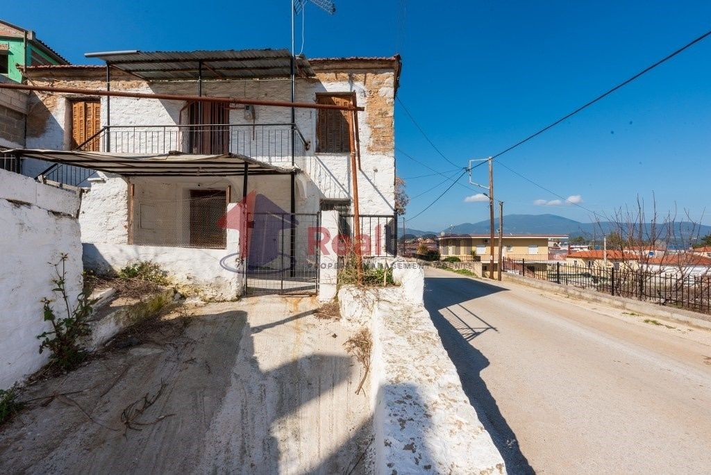 Property photo 1 of 25