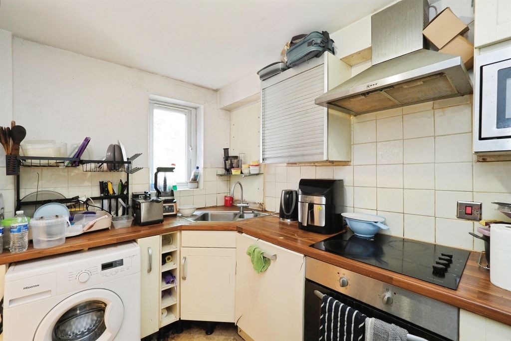 Property photo 3 of 17