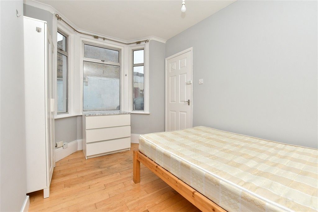 Property photo 3 of 7 Dining Room