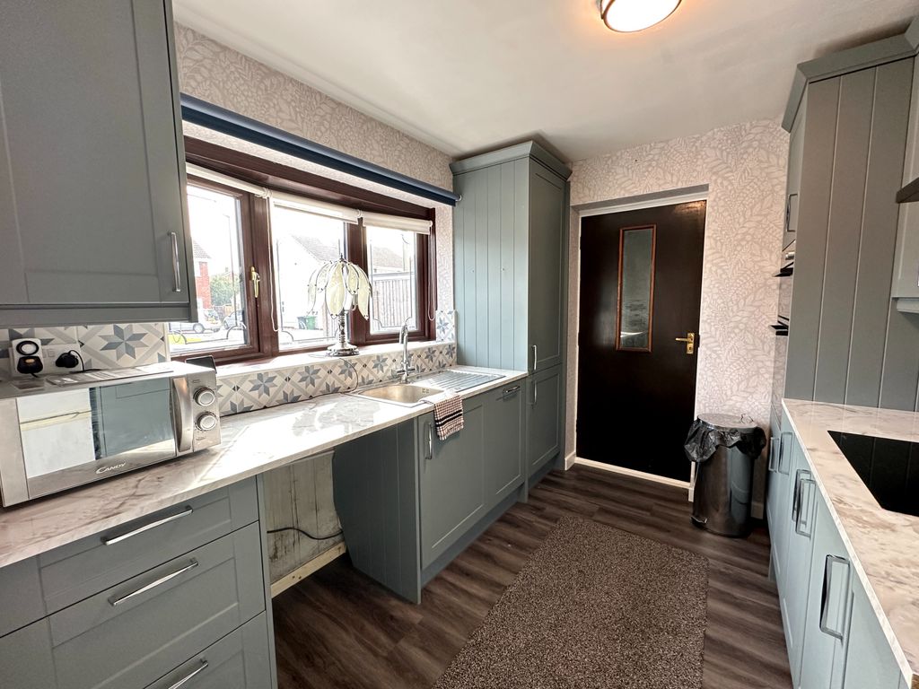 Property photo 3 of 21