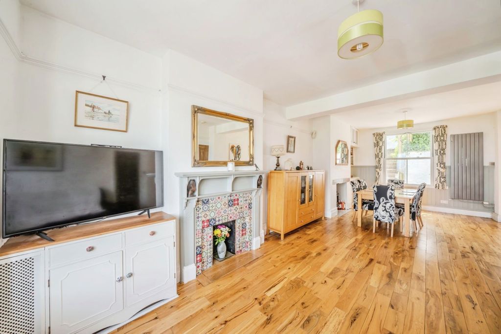 Property photo 1 of 19 Open Plan Living