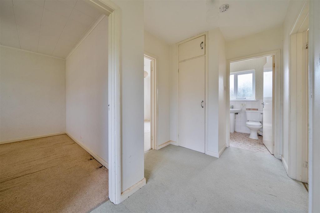 Property photo 3 of 17 Venture Hallway.Jpg