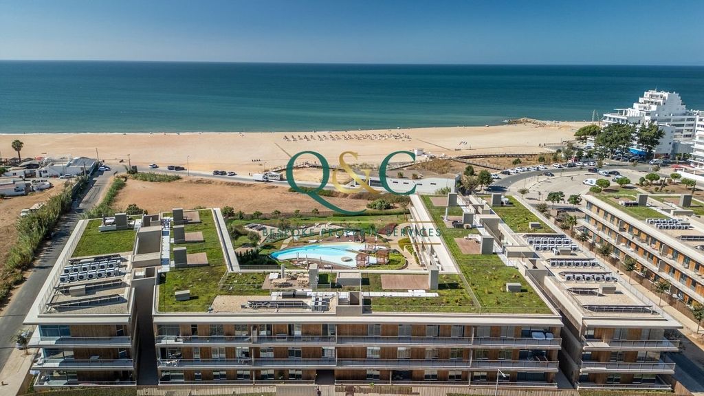 Property photo 1 of 30 Luxury 2-Bedroom Apartment At Horizon Sand – On The Seafront In Quarteira