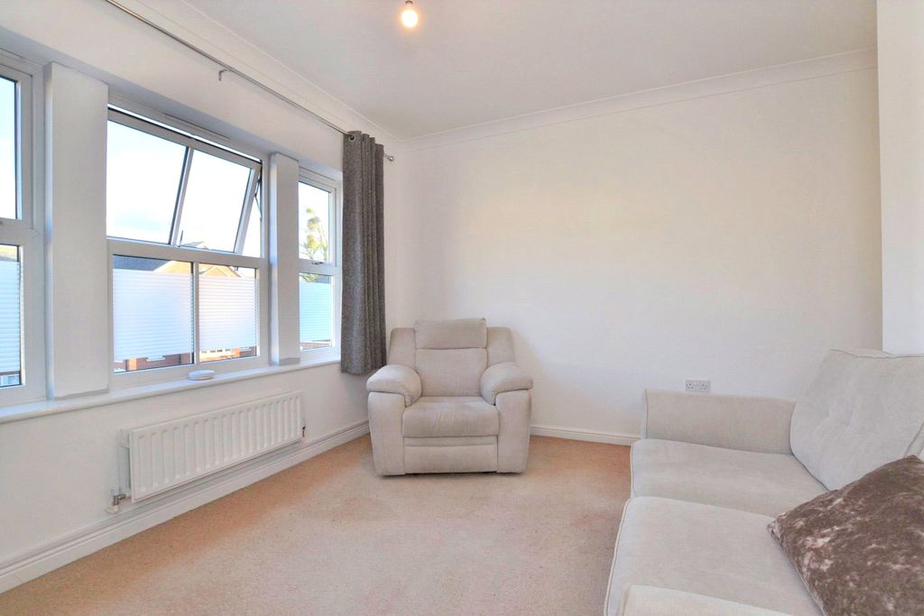 Property photo 3 of 10 Picture No. 04