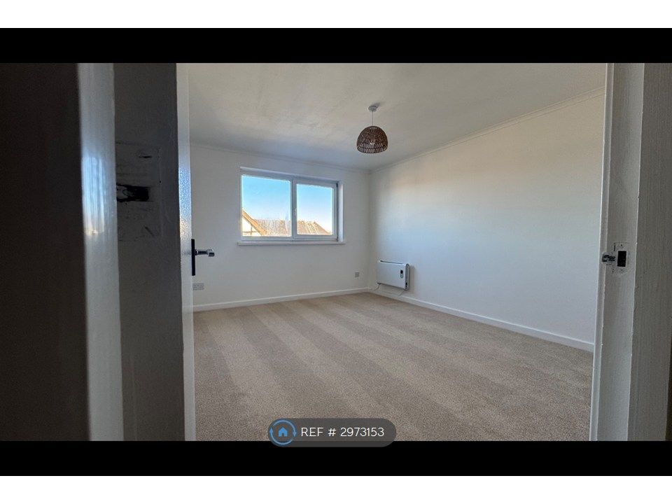 Property photo 3 of 8 Living Room