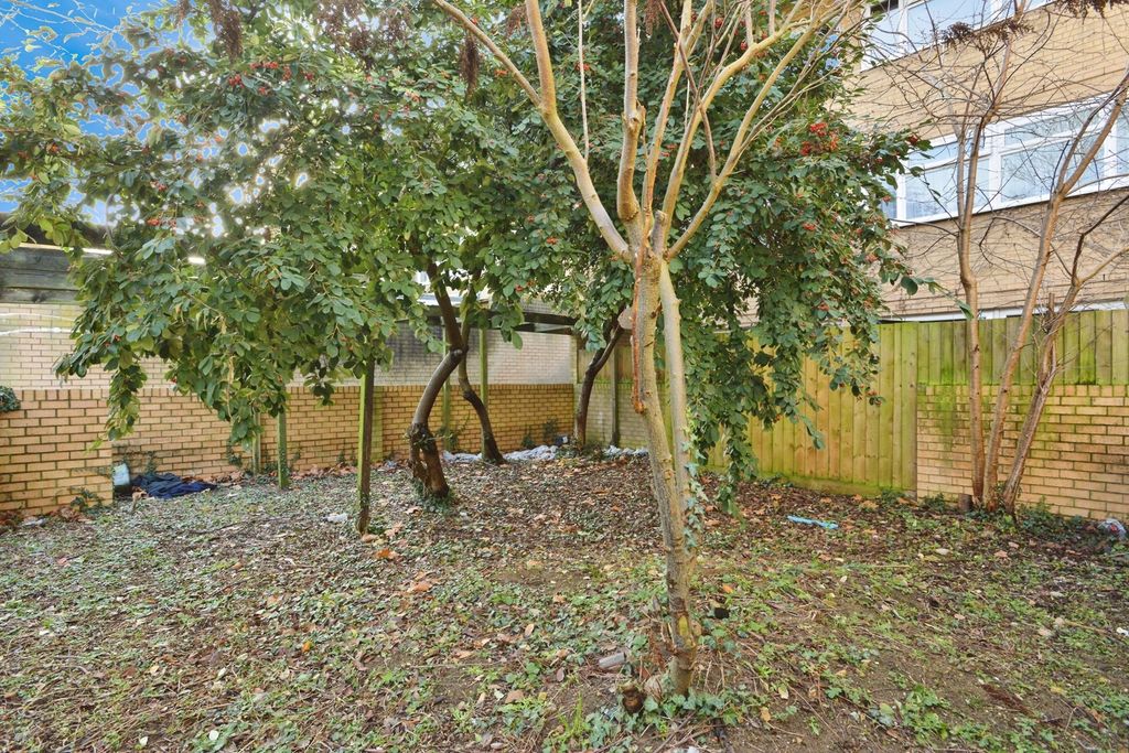 Property photo 2 of 20 Pbox-Img.Jpg