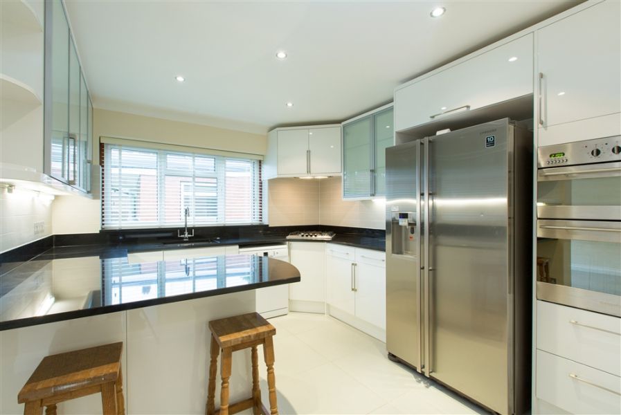 Property photo 2 of 5