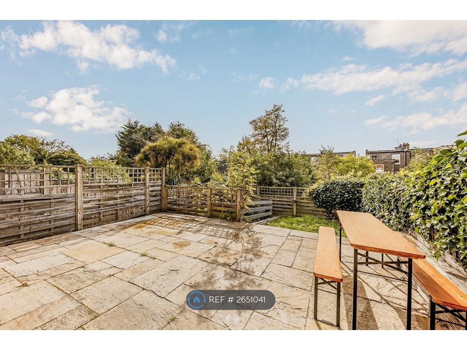 Property photo 3 of 12