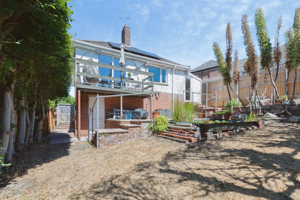 Property photo 1 of 21