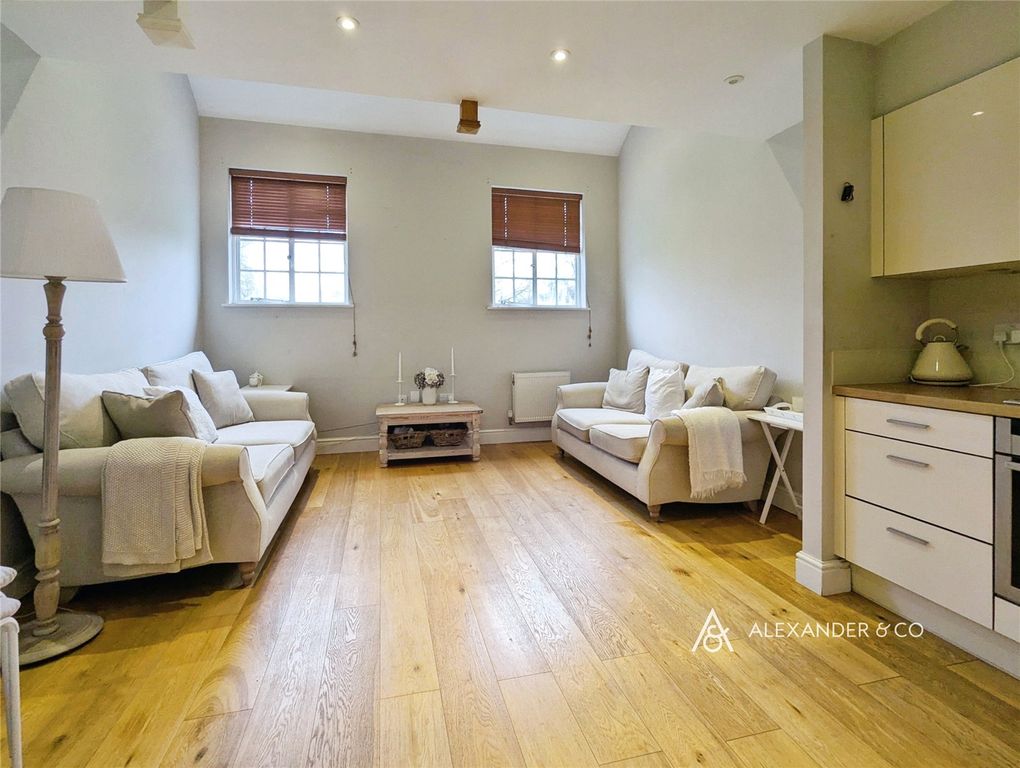 Property photo 3 of 13 Picture No. 36