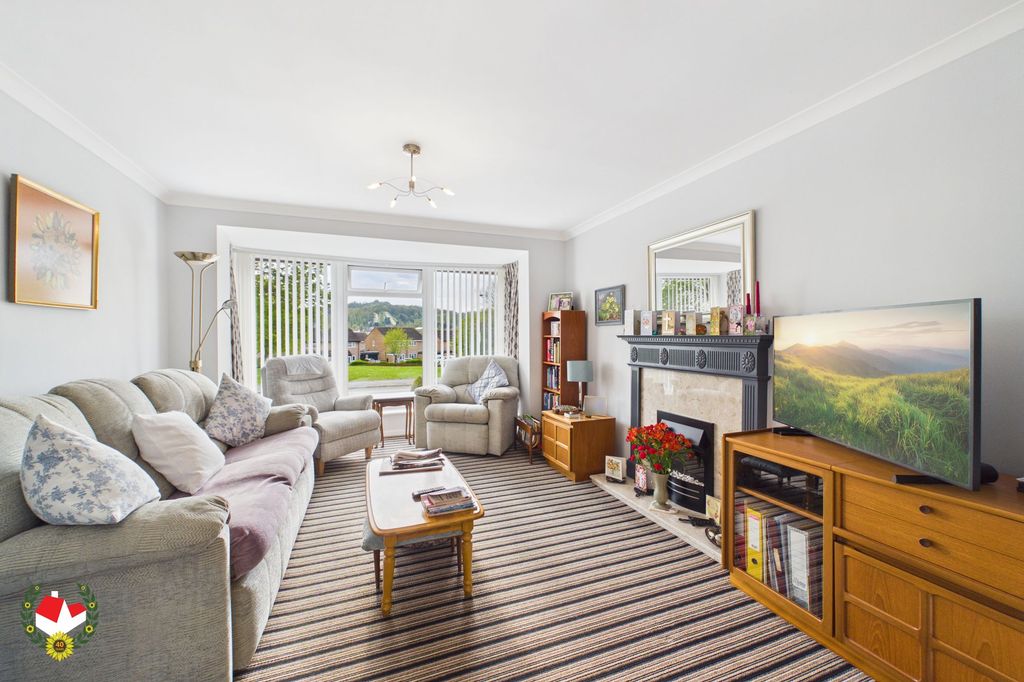 Property photo 2 of 19