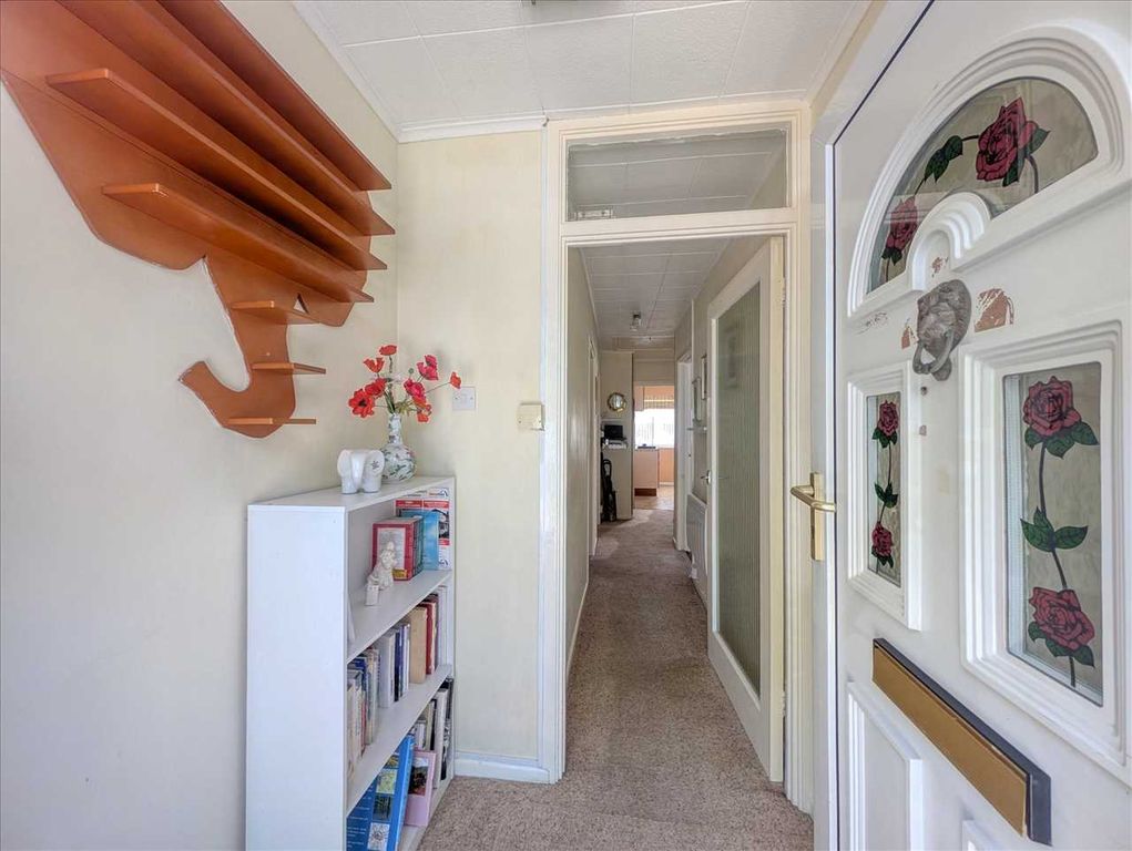 Property photo 3 of 14 Entrance Porch