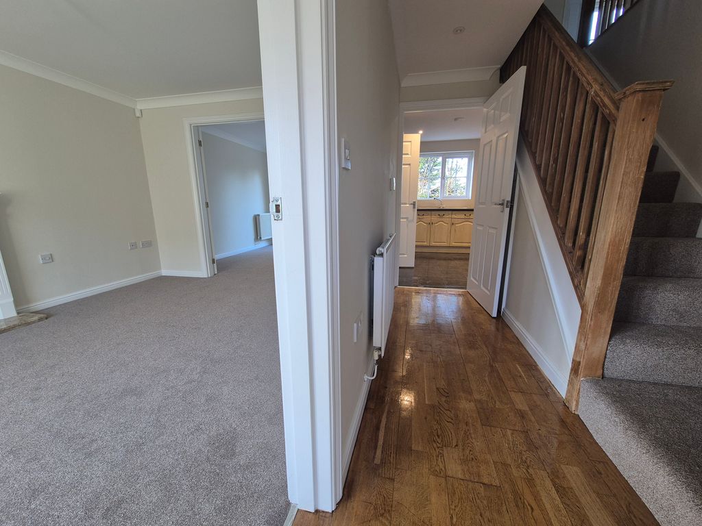 Property photo 2 of 26 20251028_144153