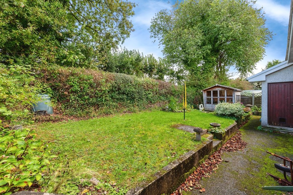 Property photo 3 of 15 Photo