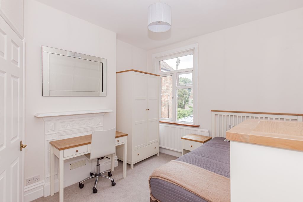 Property photo 3 of 7 141374