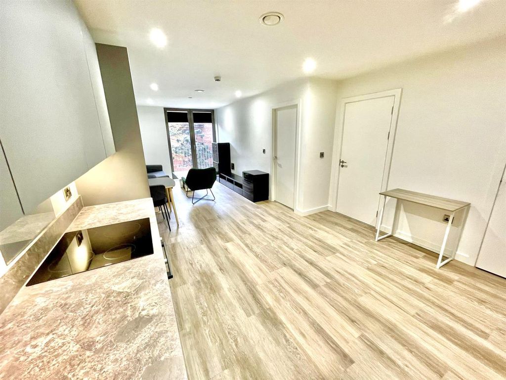 Property photo 3 of 11 E1A6F3E6-2d2B-4Ff5-B61d-c0A003d01819.Jpg