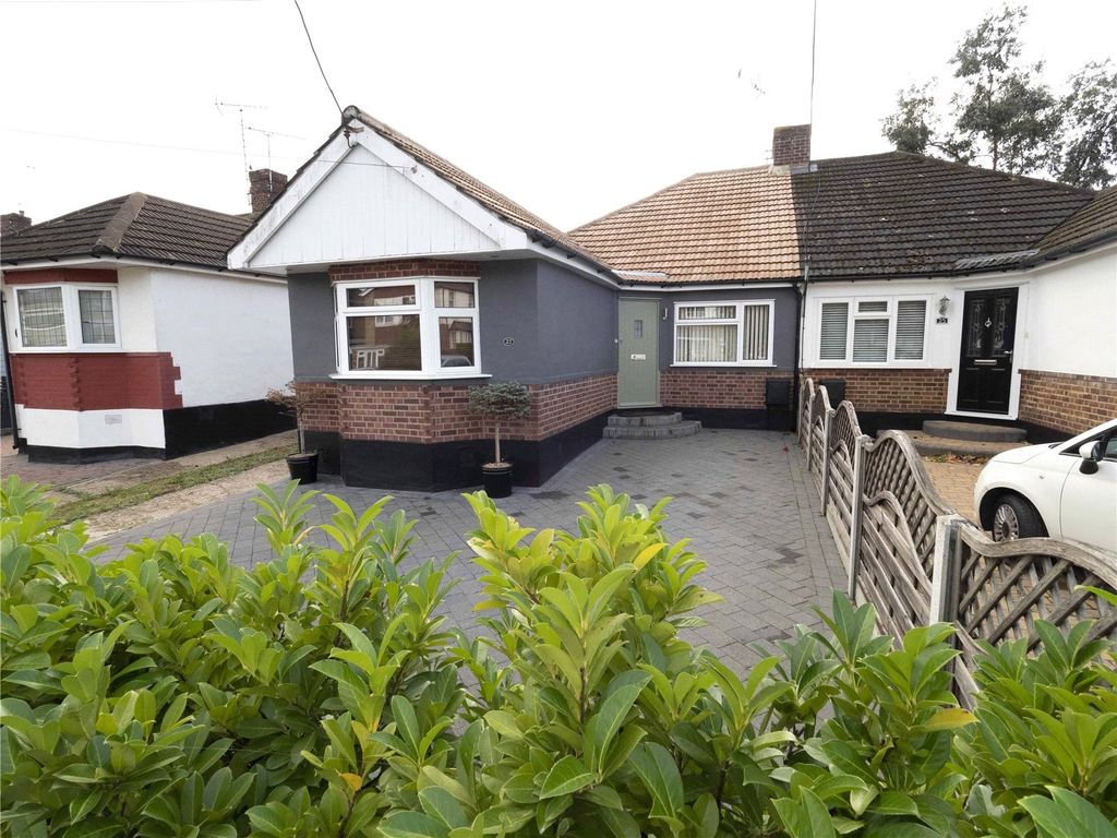 Property photo 1 of 10 External