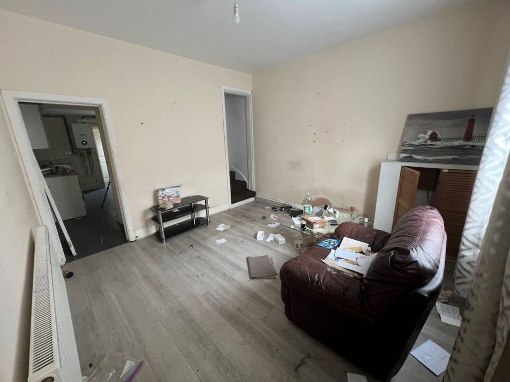 Property photo 2 of 9