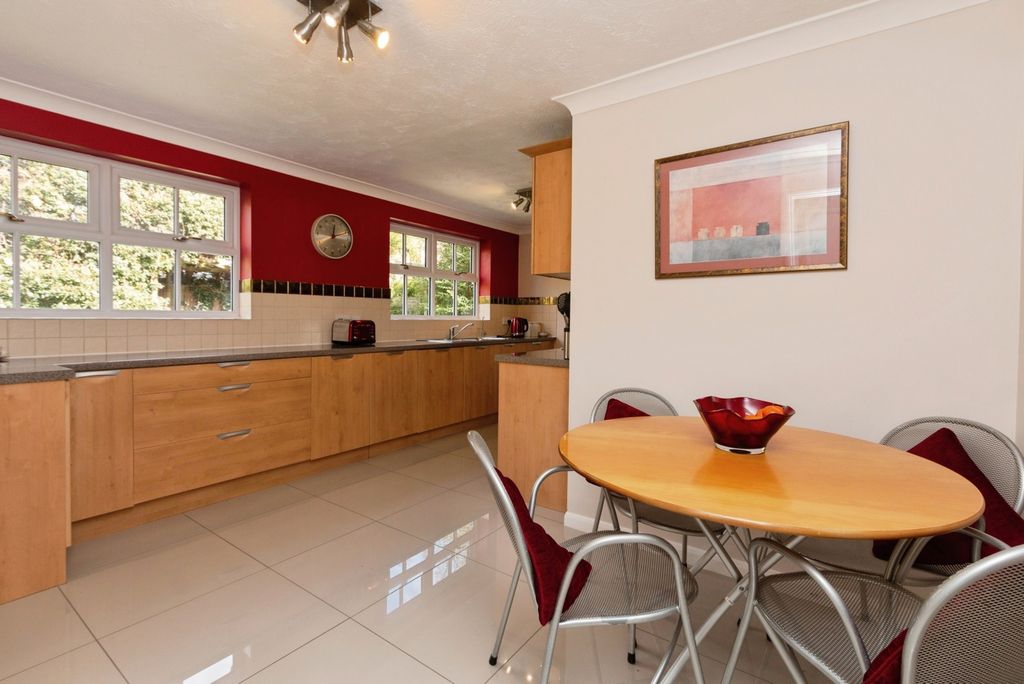 Property photo 2 of 20 Pbox-Img.Jpg
