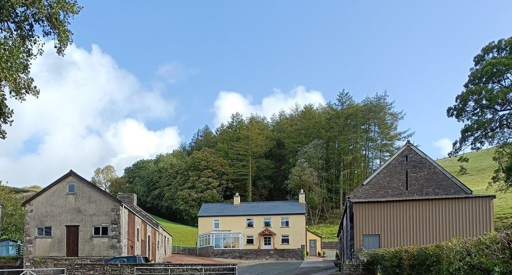 Property photo 1 of 17 Main Image