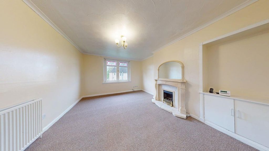 Property photo 2 of 14 10-Silverburn-Crescent--10062026_160519.Jpg