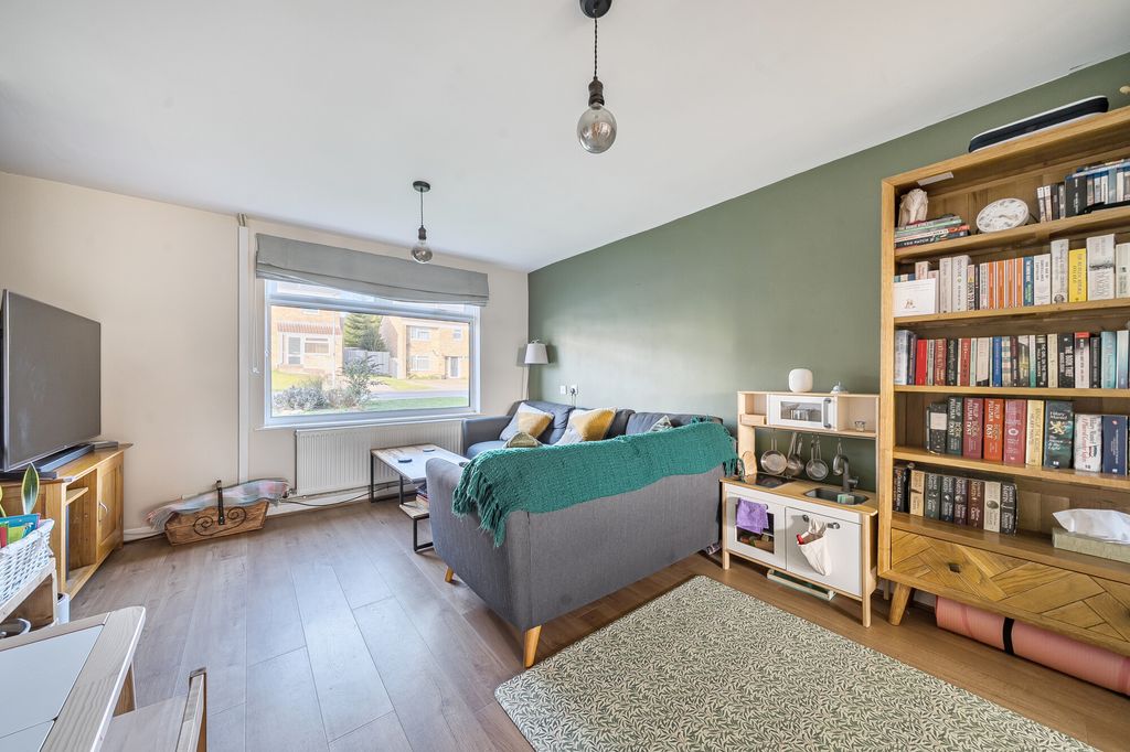 Property photo 2 of 10