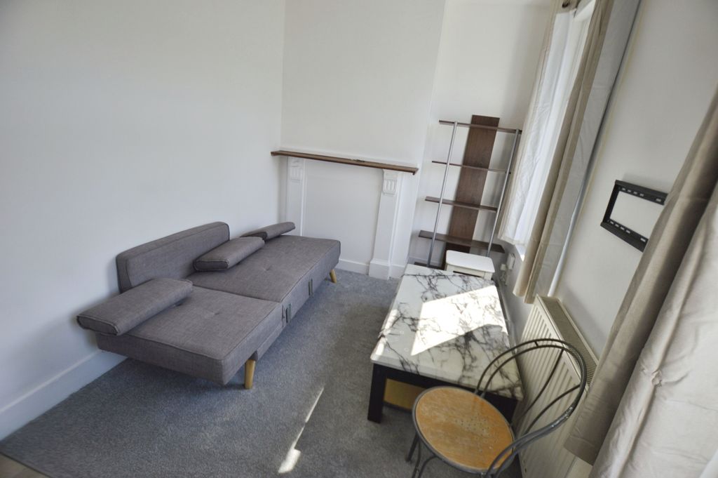 Property photo 2 of 10 Pbox-Img.Jpg