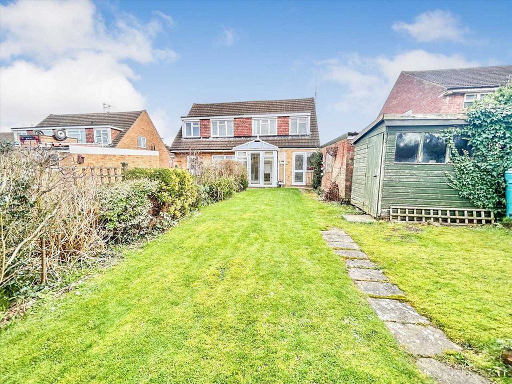 Property photo 2 of 25