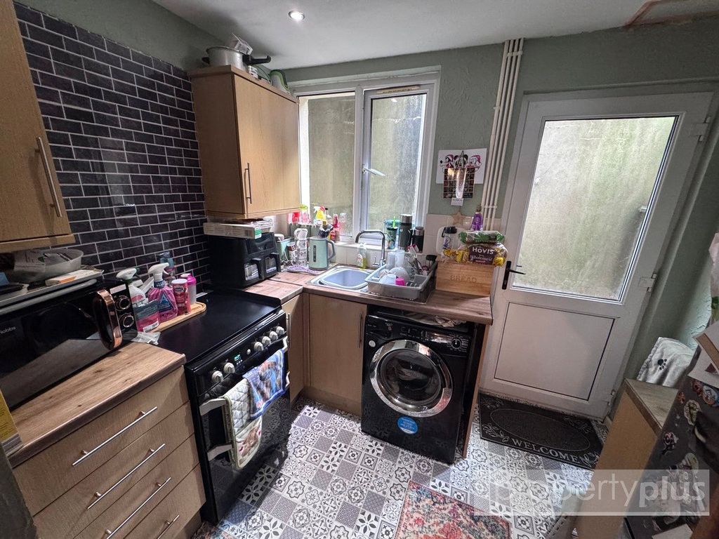 Property photo 3 of 14 Picture No. 11