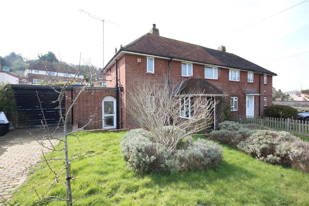 Property photo 1 of 12 Front