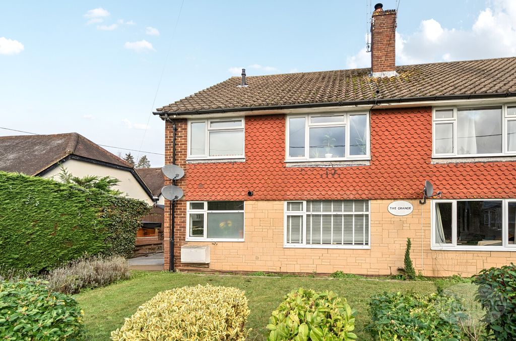 Property photo 1 of 18 02A4F14F-d12c-416...