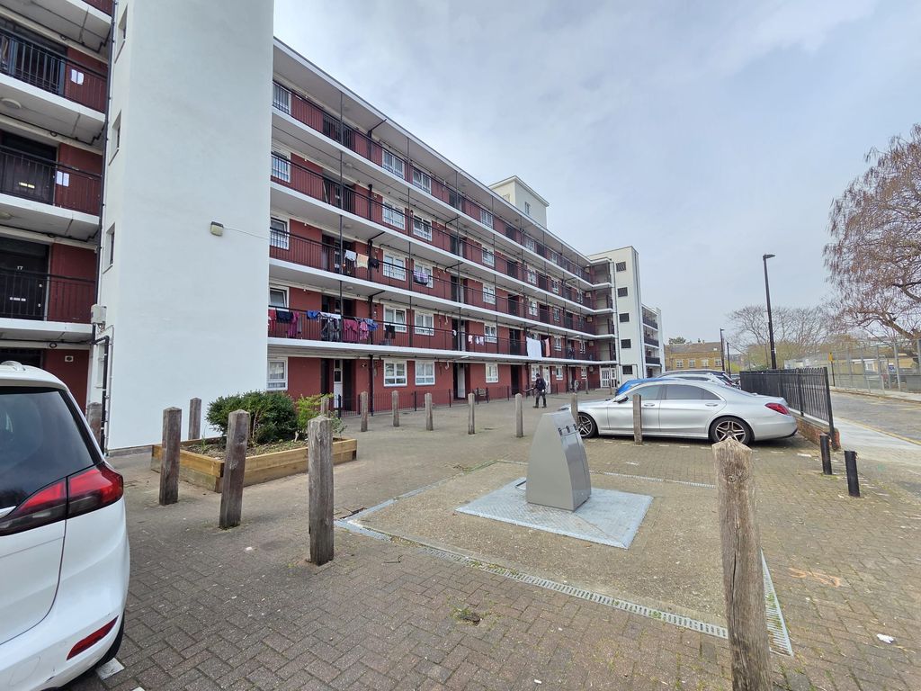 Property photo 1 of 1