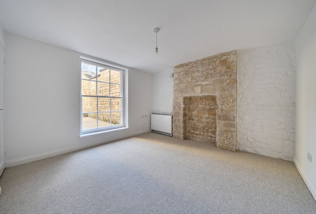 Property photo 2 of 11 1422271-4-69B9480...