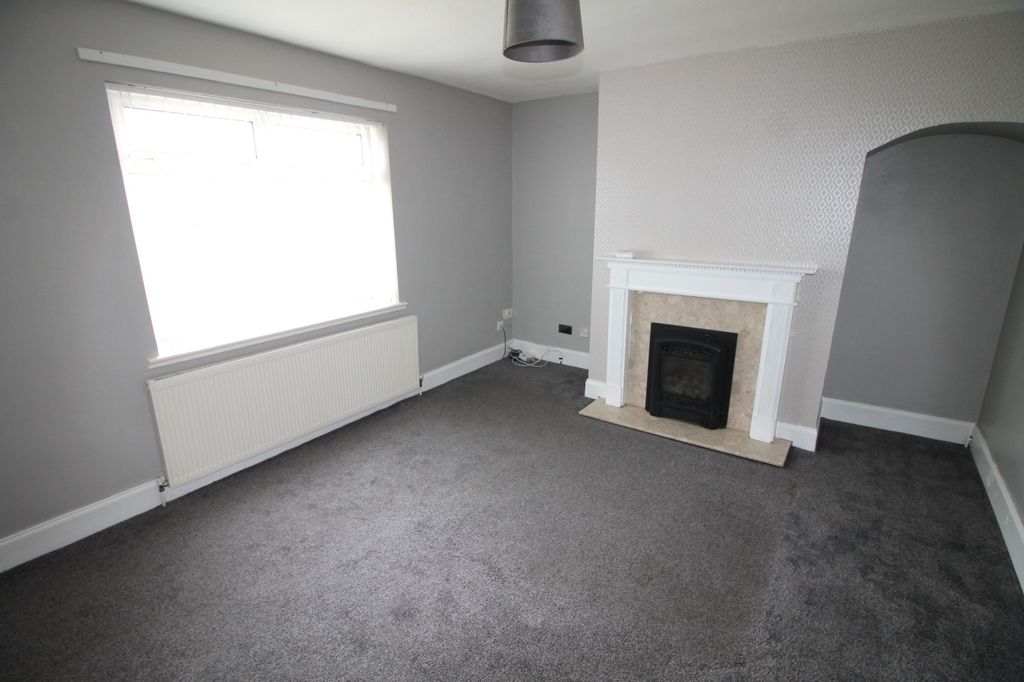 Property photo 2 of 8 Living Room