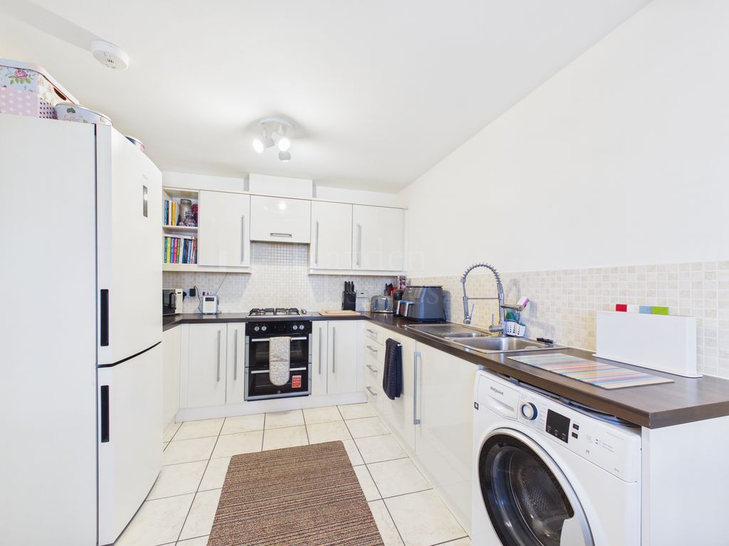 Property photo 3 of 22