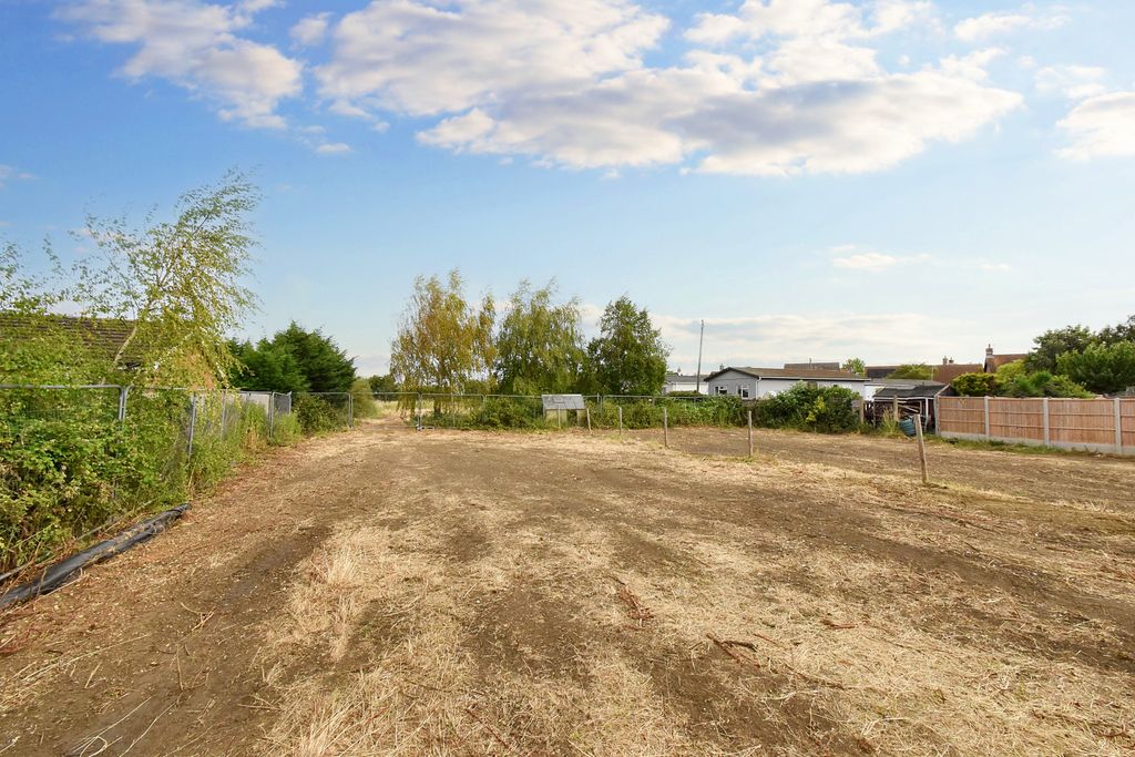 Property photo 3 of 14