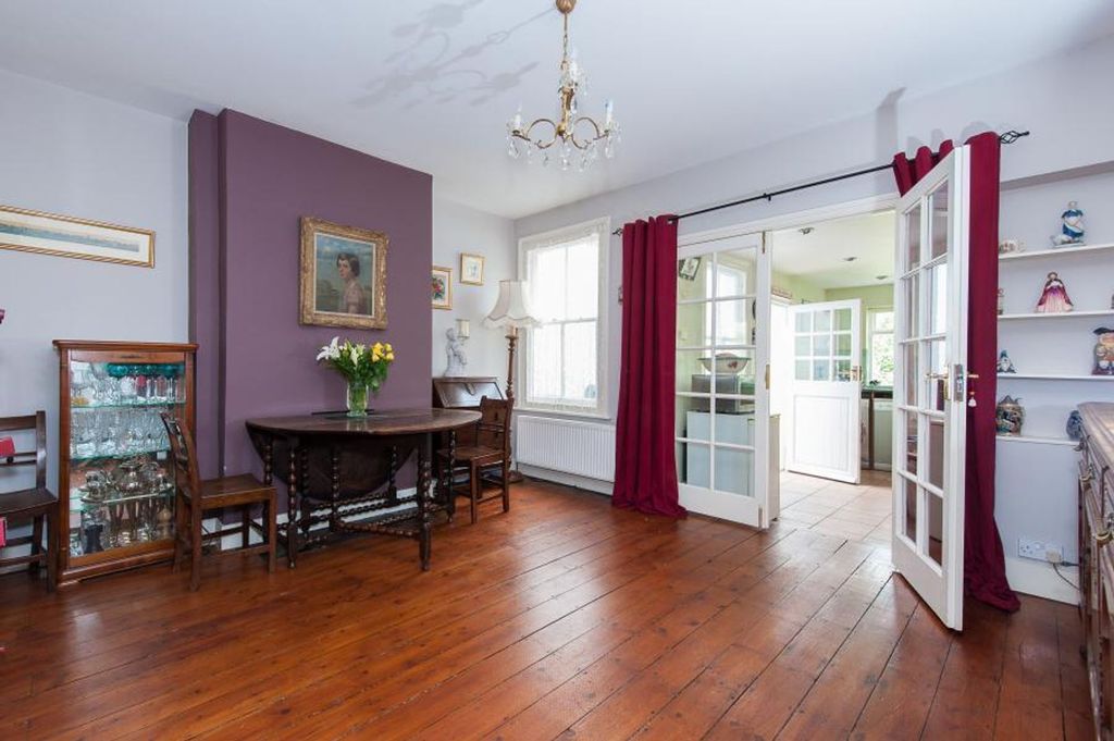 Property photo 3 of 7