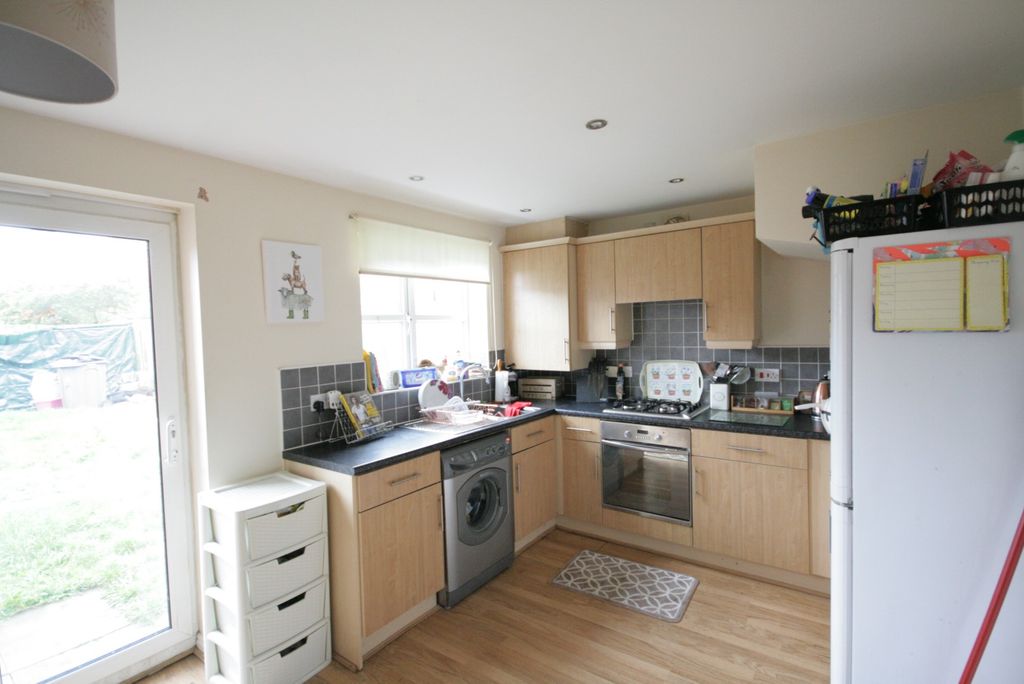 Property photo 3 of 9