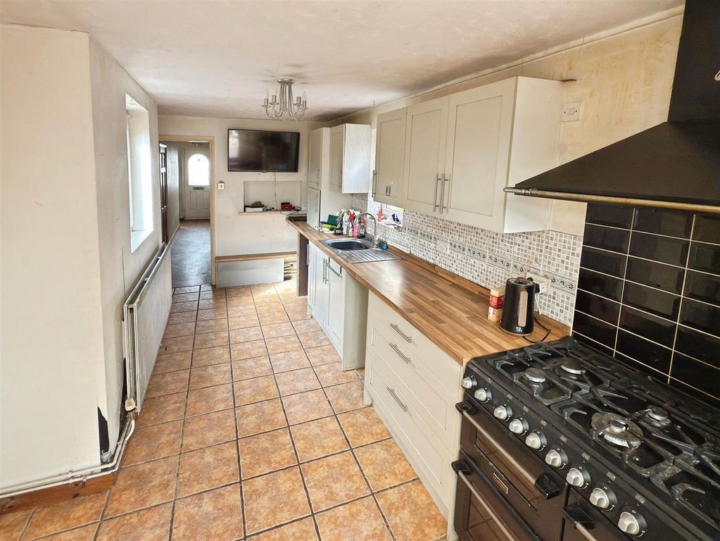 Property photo 2 of 7 Clemence St  (1).Jpg