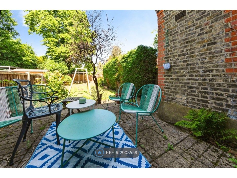 Property photo 3 of 26 Garden Furniture Not Included - Display