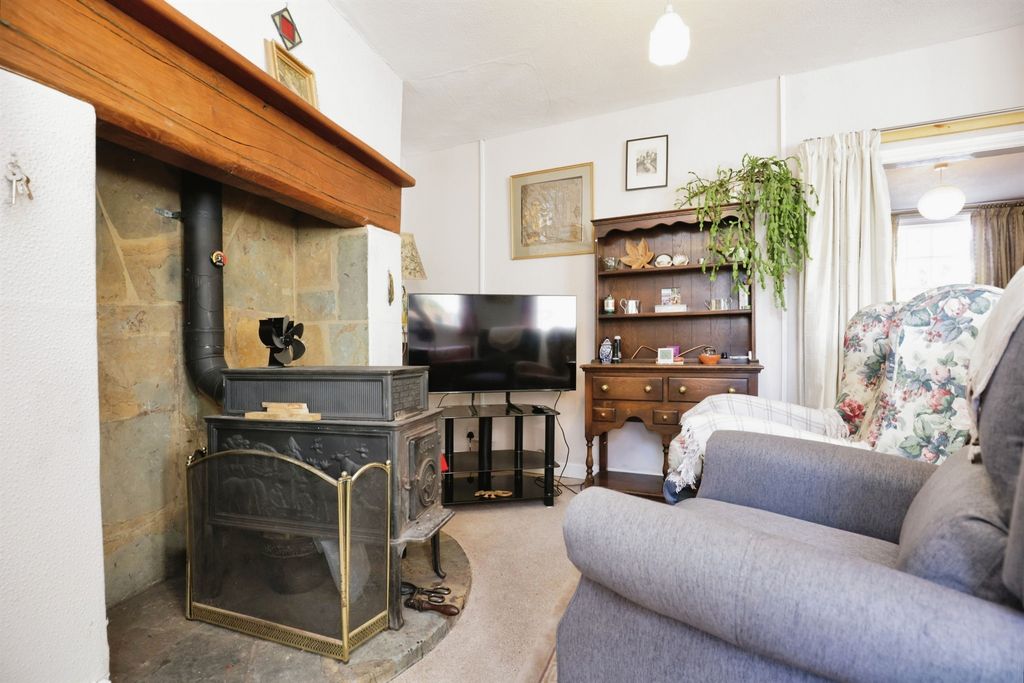 Property photo 3 of 15