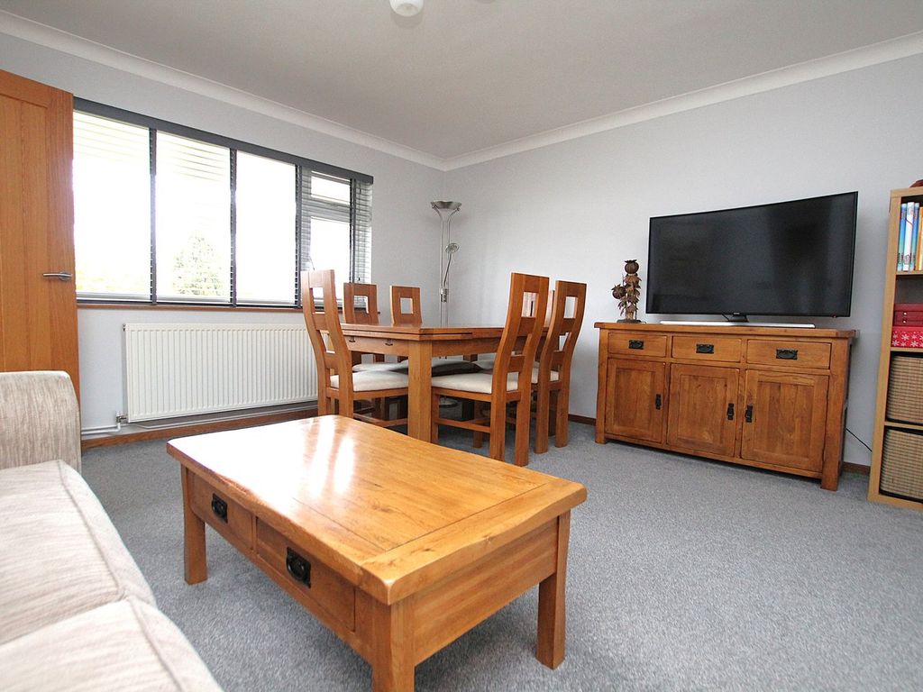 Property photo 3 of 25