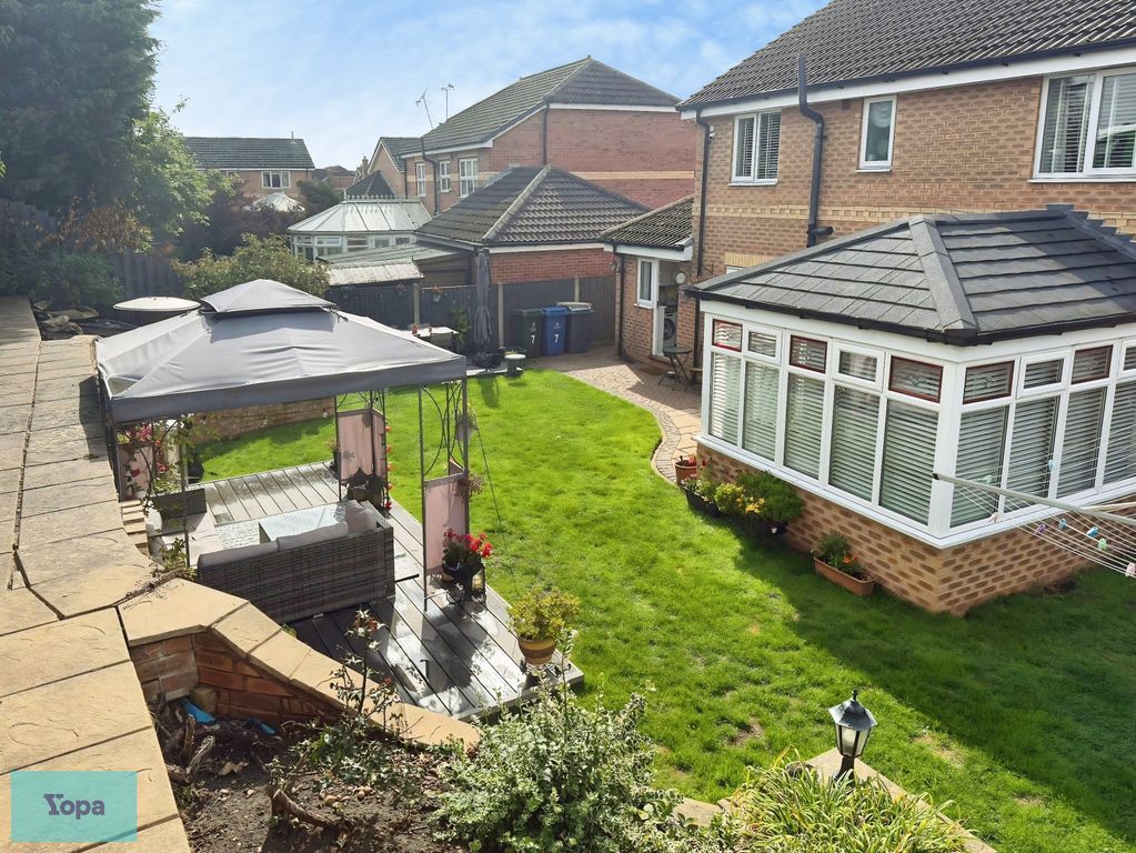 Property photo 3 of 5 5d26Bdfc-1000137878