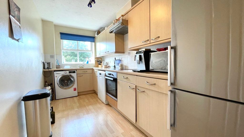 Property photo 1 of 6 Kitchen