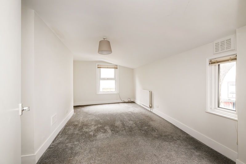 Property photo 1 of 8 Photo 1