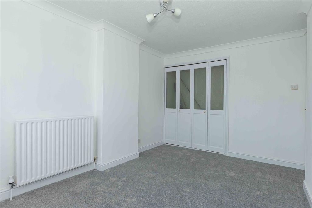 Property photo 3 of 16 20 The Pallant_1.Jpg