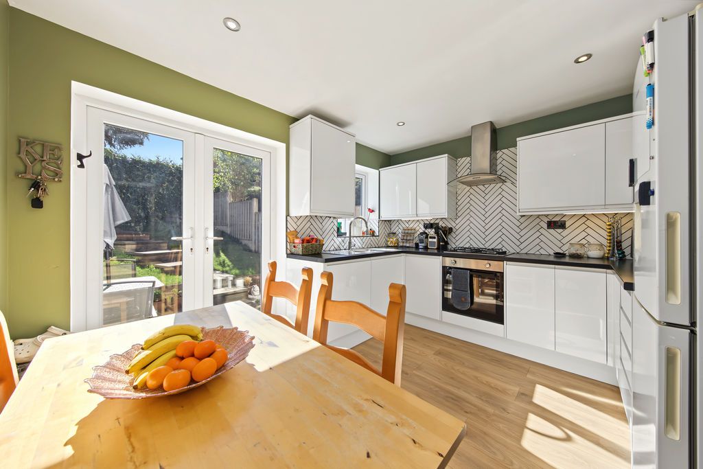 Property photo 3 of 22 Kitchen Diner