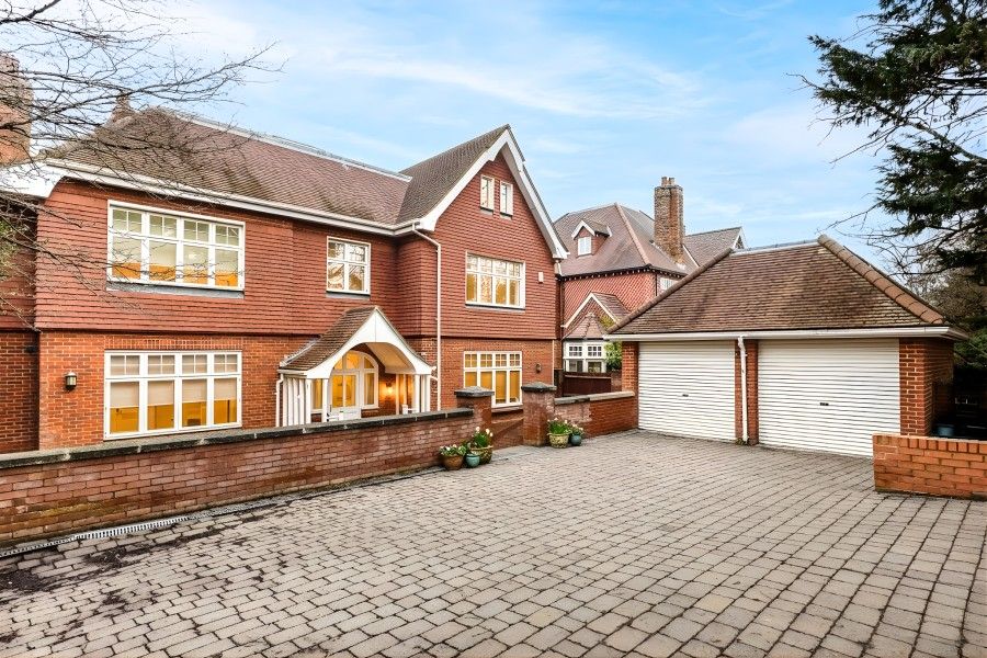 Property photo 3 of 16