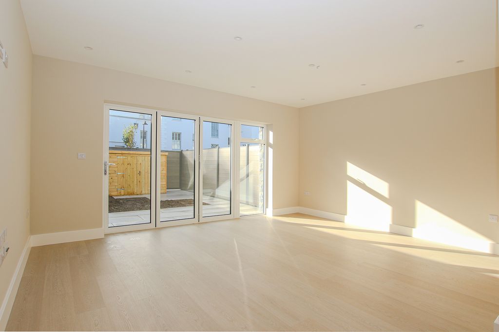 Additional image 5 of 3 bed property to rentLa Grange, St Peter Port, Guernsey GY1