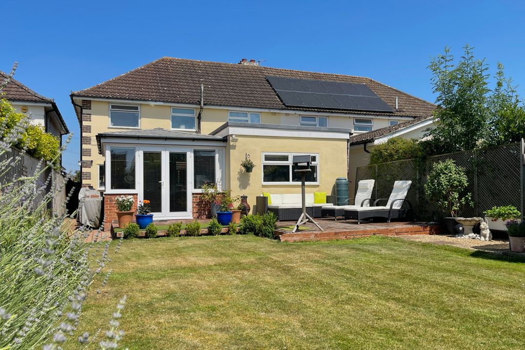 Property photo 3 of 52